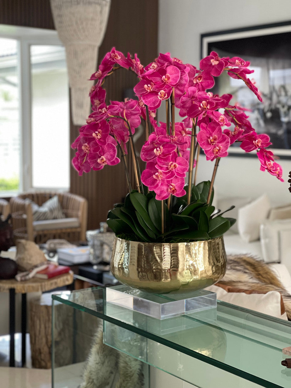 Arreglo de Orquídea Phalaenopsis Rosa en Maceta Dorada