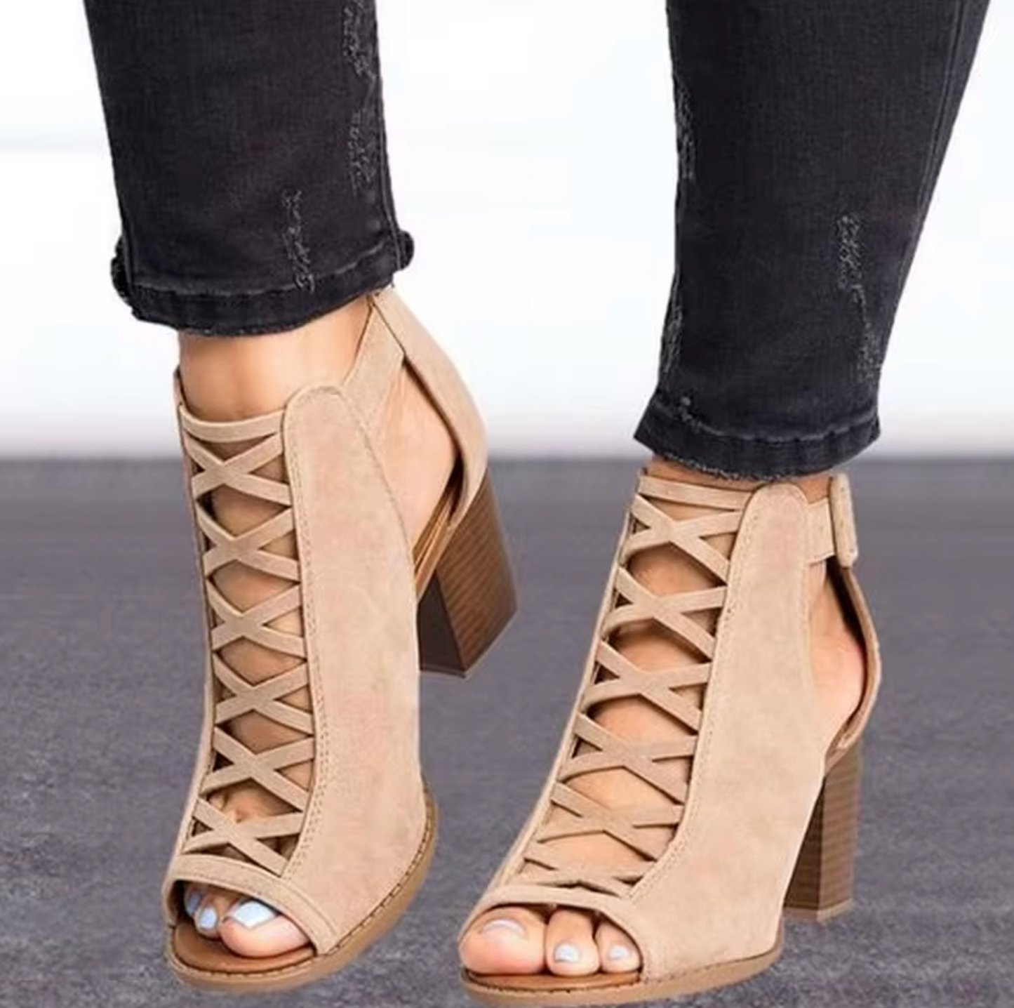 Fiora | Eleganckie sandały na sznurowadła