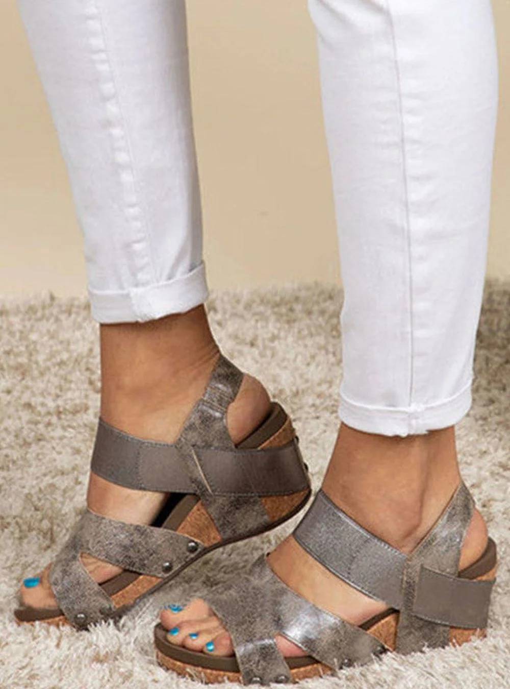 Vitoria - Sandały na słupku z otwartym noskiem