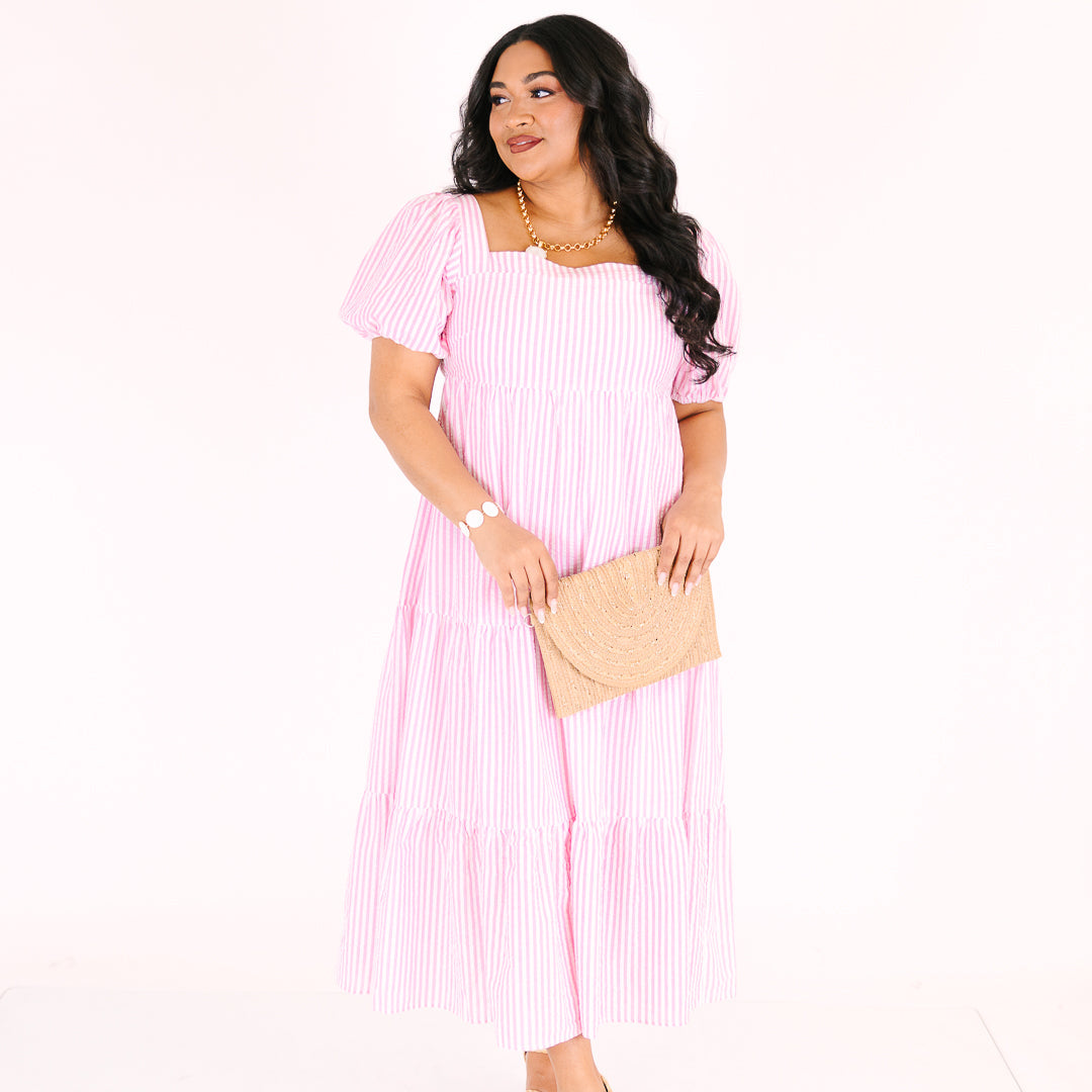 Un Vestido con Brisa en el Océano, Raya Rosa