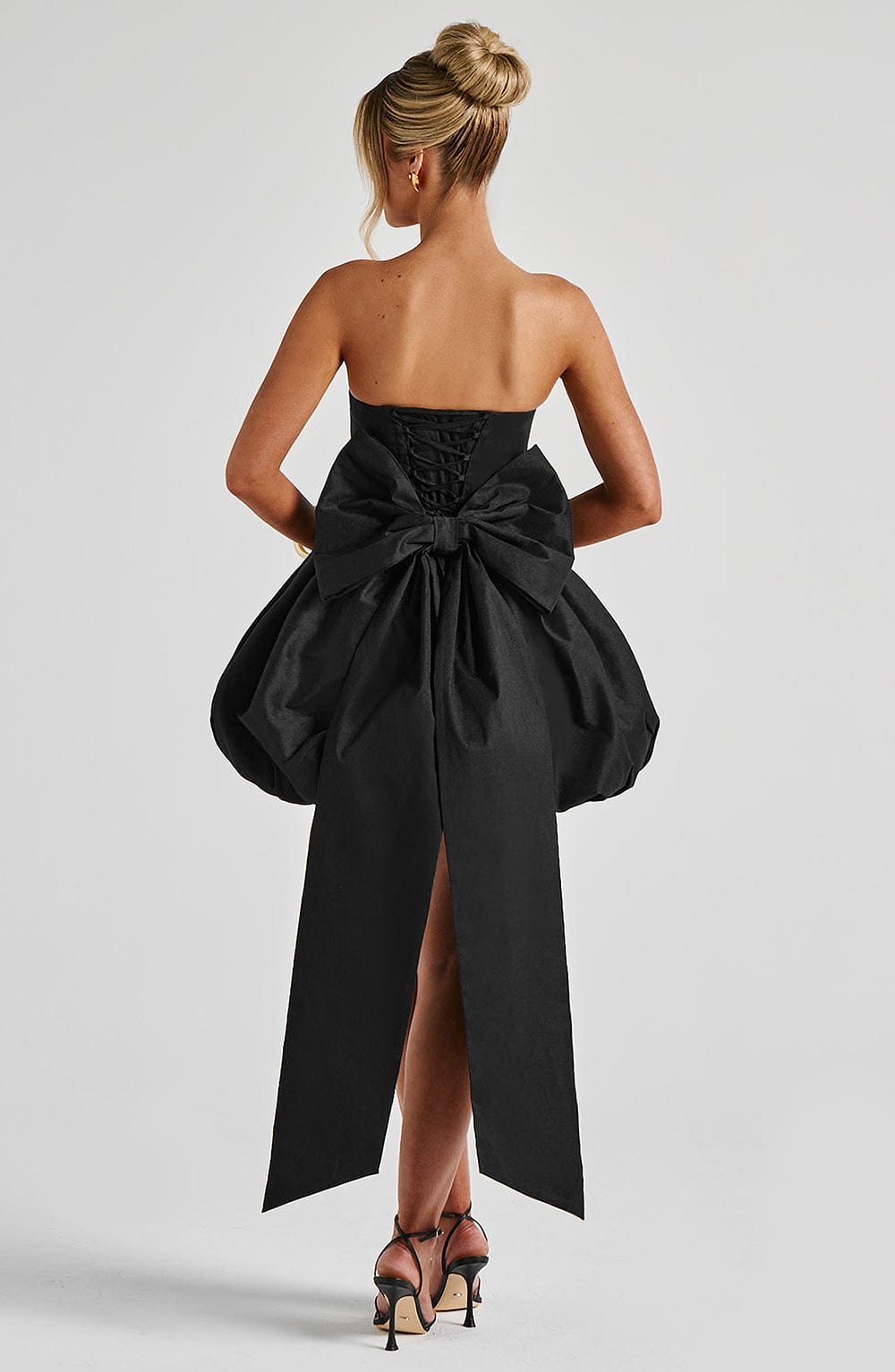 Mini sukienka Lotus - Czarna