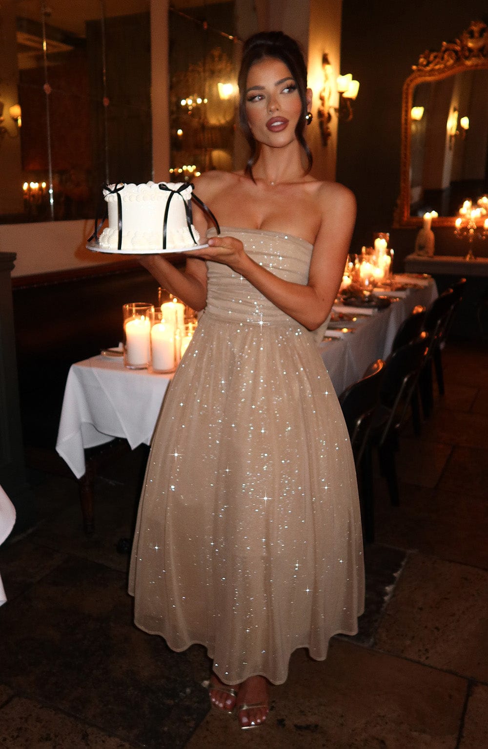 Sukienka midi Marissa - Złoty błysk