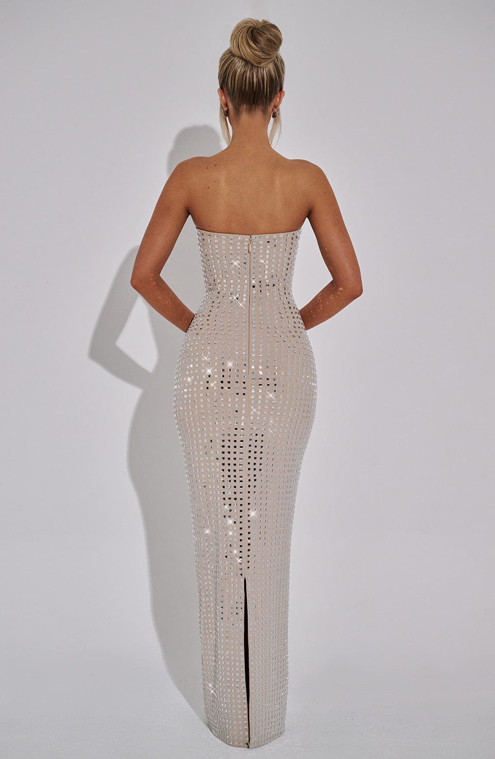 Długa sukienka Neriah - Nude