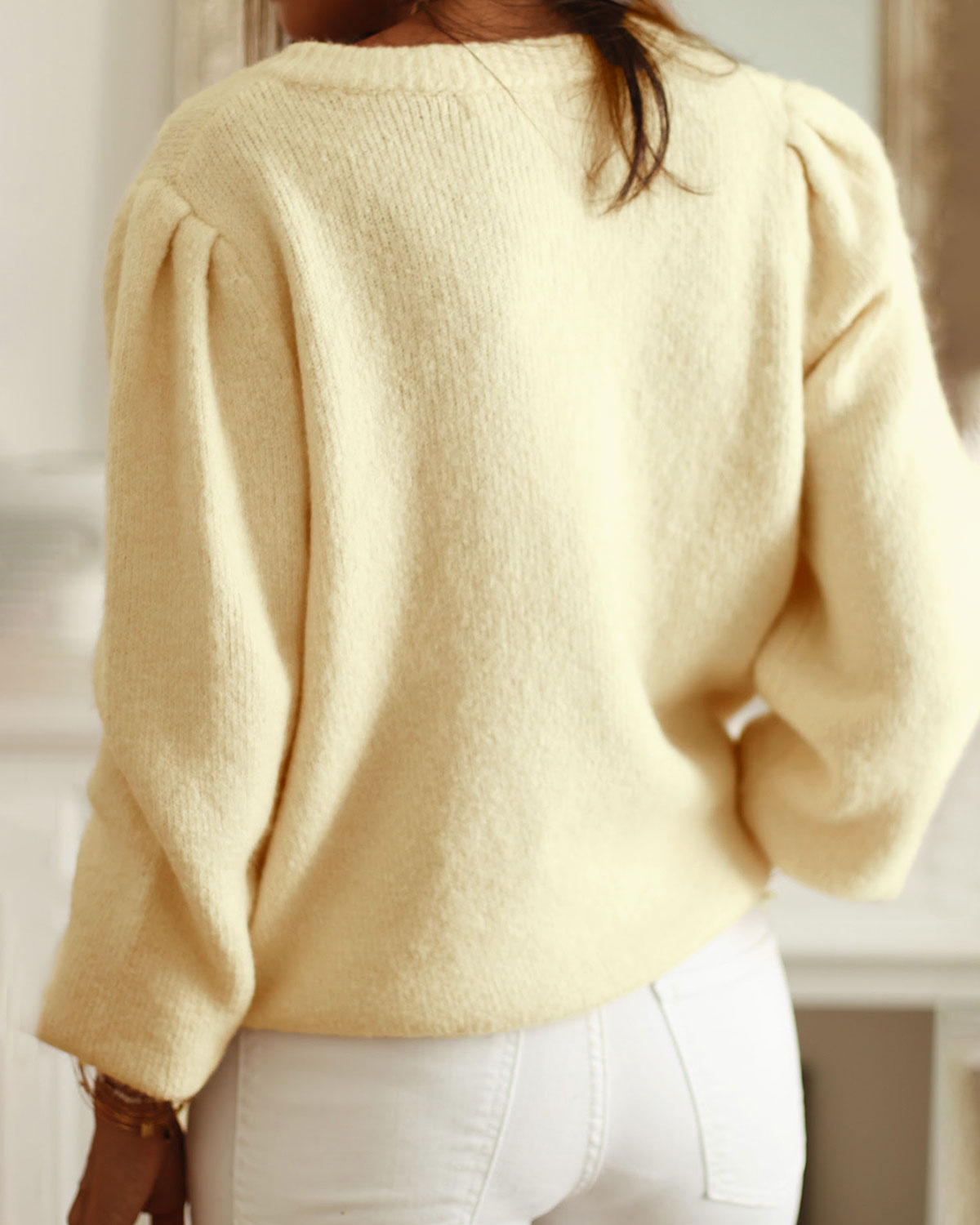 Cardigan de Punto Amarillo con Cuello Redondo