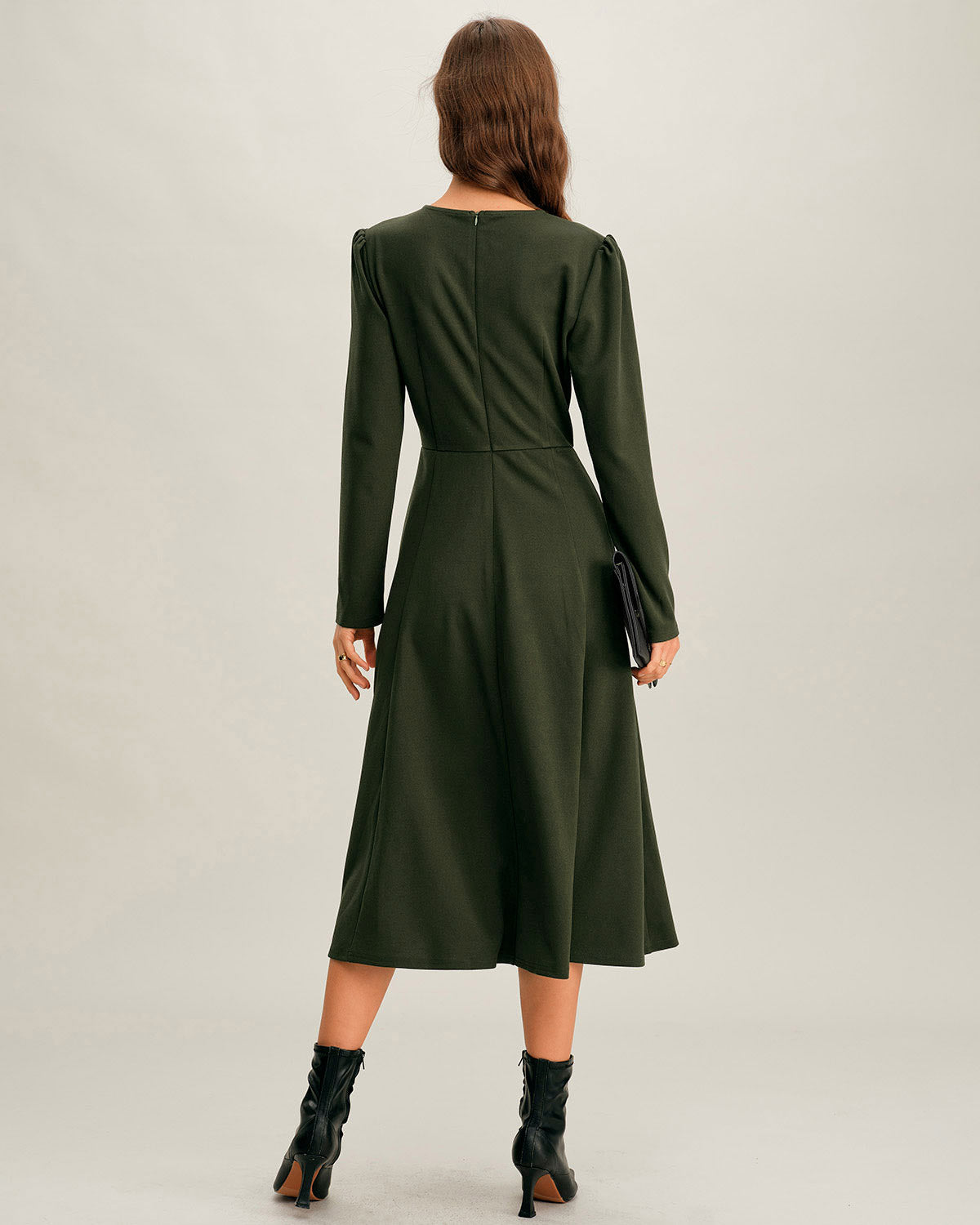 Vestido Midi Verde Con Fruncidos y Abertura