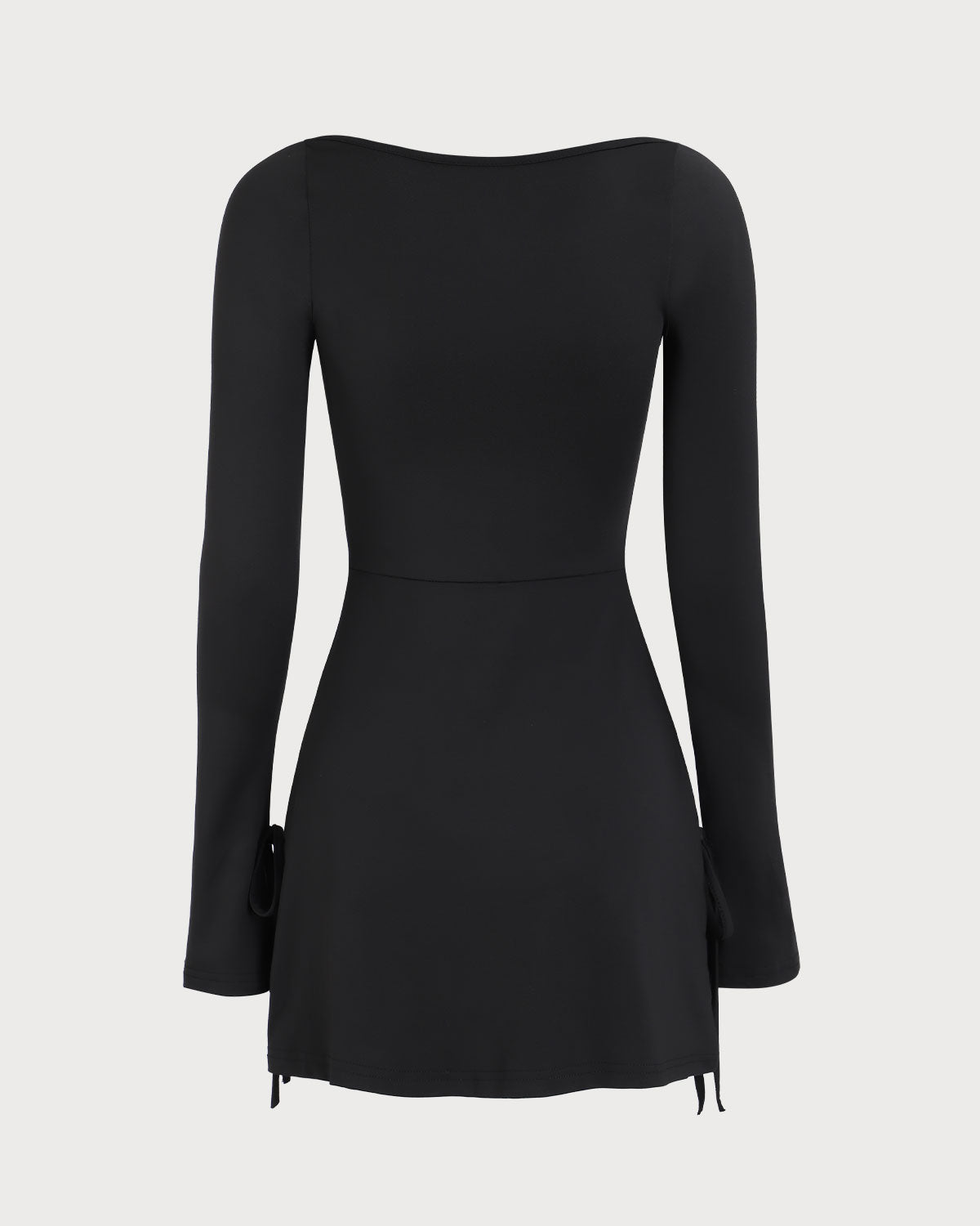 Vestido Mini Negro de Cuello Cuadrado y Manga Larga para Mujeres