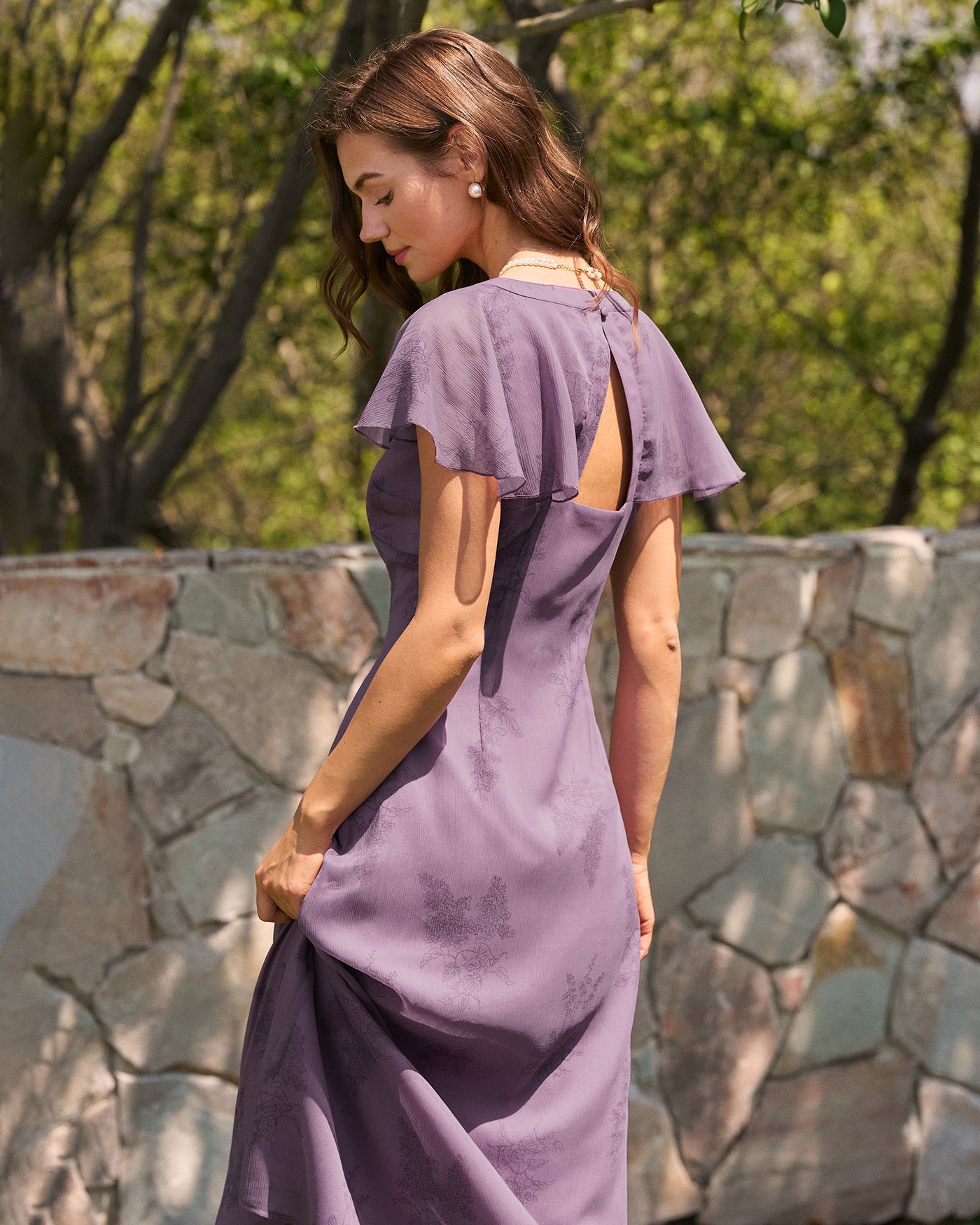 Vestido Midi Floral de Manga Mariposa Violeta