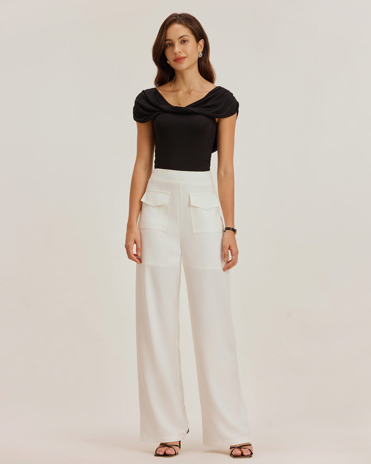 Pantalones Rectos Blancos con Bolsillos