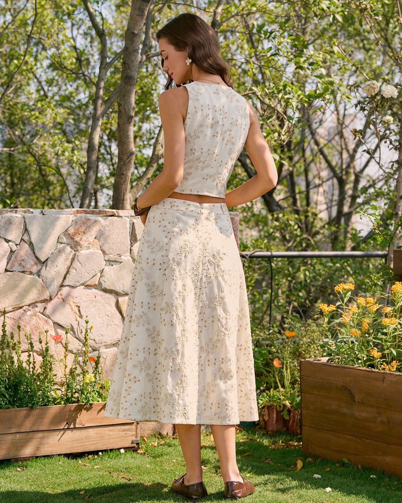 Falda Midi de Bordado Beige