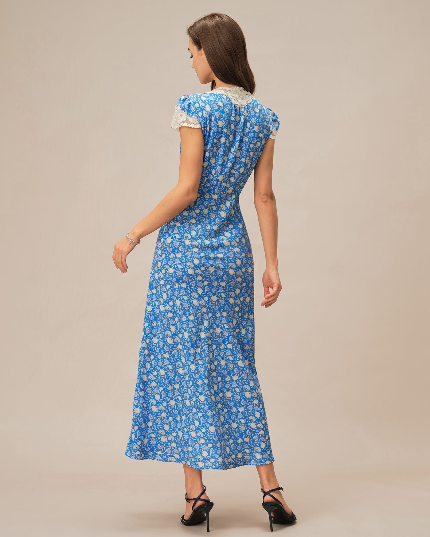 Vestido Maxi Floral con Escote en V Azul