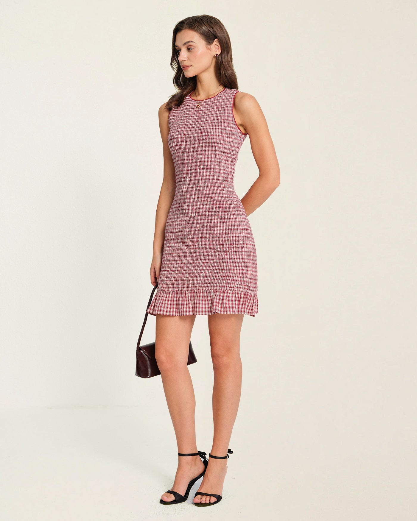 Vestido Mini de Cuadros con Volantes Rojos
