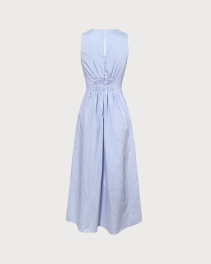 El Vestido Largo Maxi Rayado con Escote en V Azul