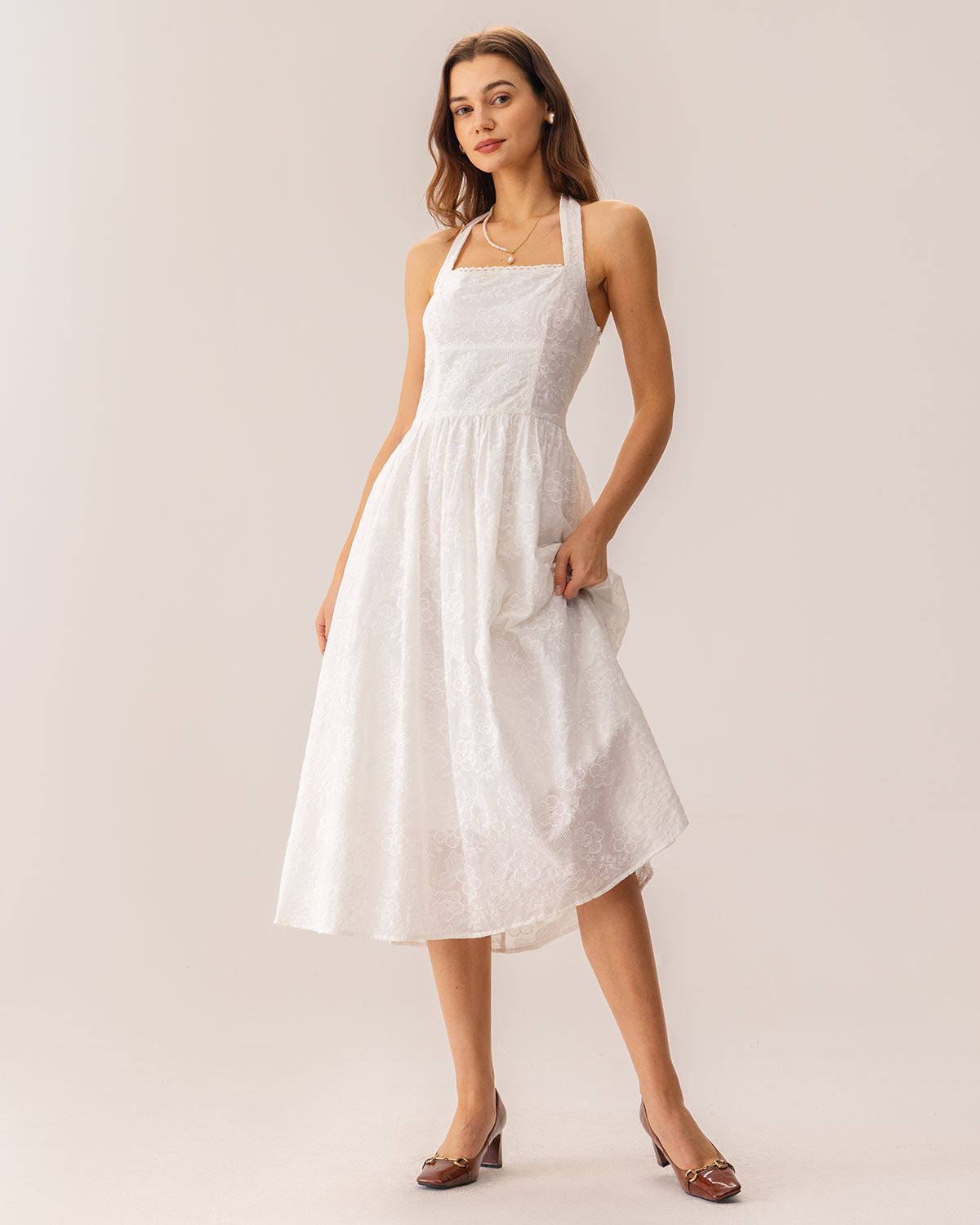 Vestido Midi Halter Bordado Blanco
