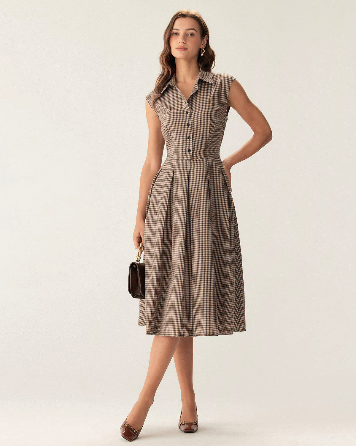 Vestido Midi Plisado a Cuadros Marrón con Botones