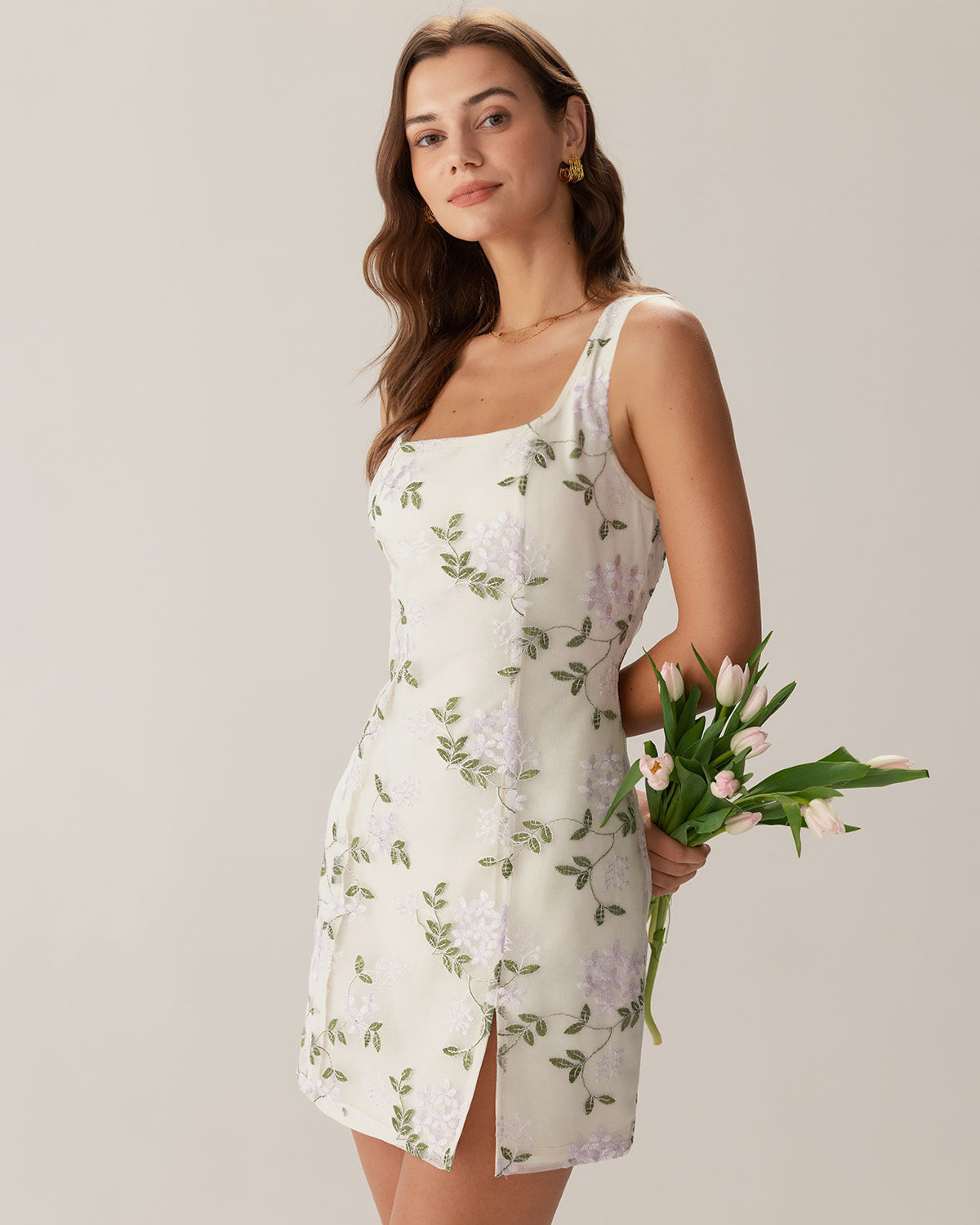 Vestido Mini Slip de Cuello Cuadrado Beige con Bordado y Abertura