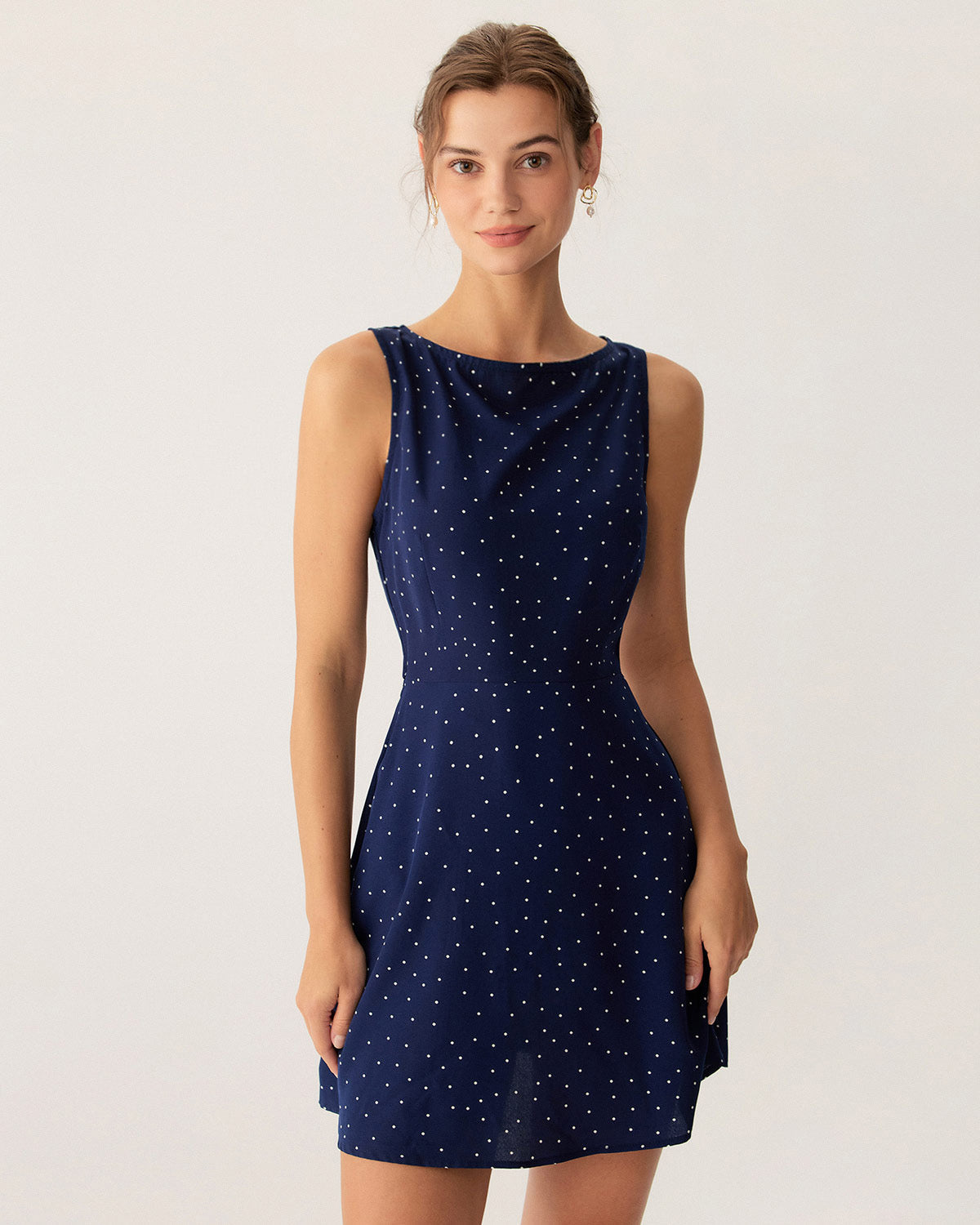 Vestido Mini Sin Mangas con Corte y Lunares Azules