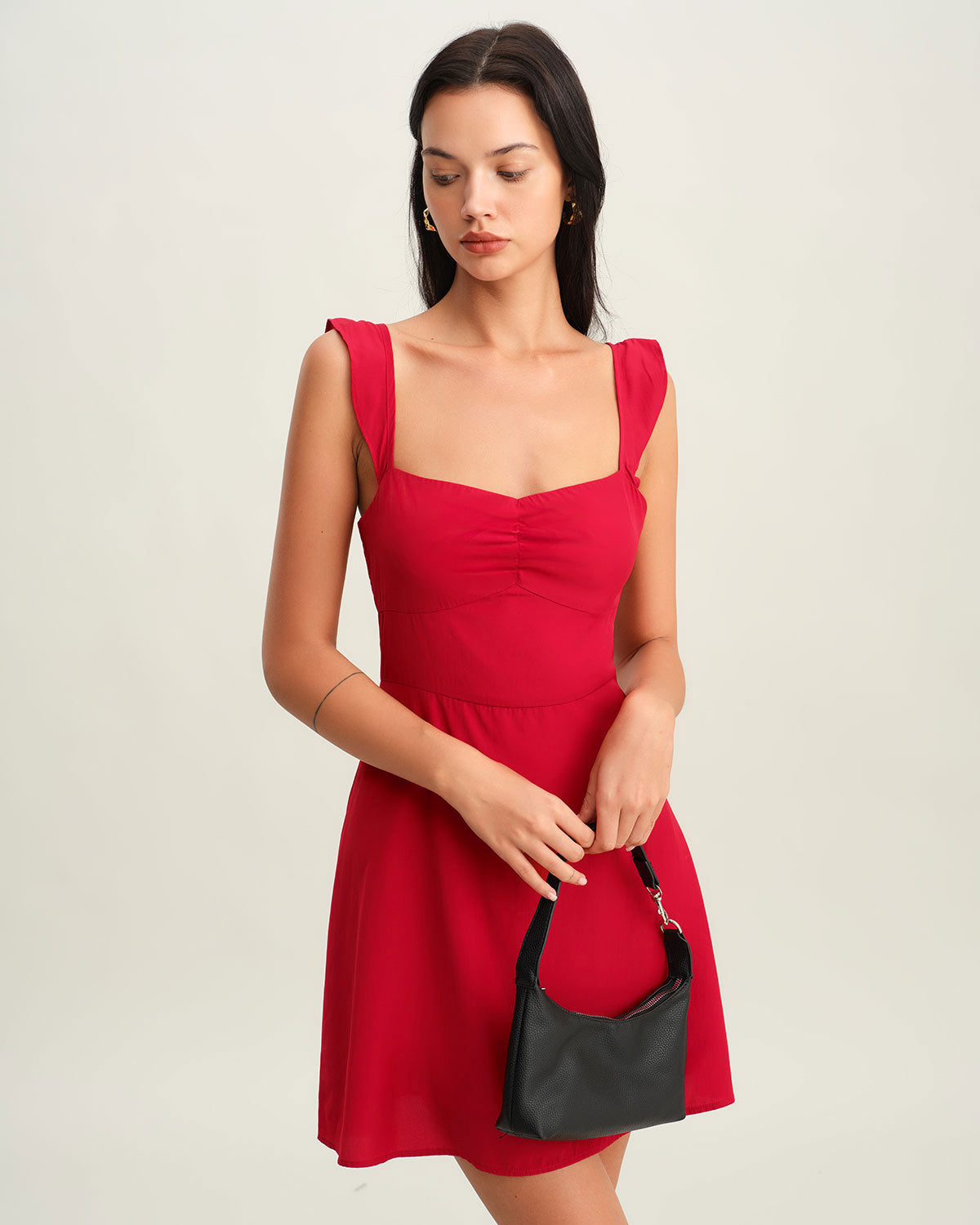 Vestido Mini Sin Mangas de Cuello Corazón Rojo