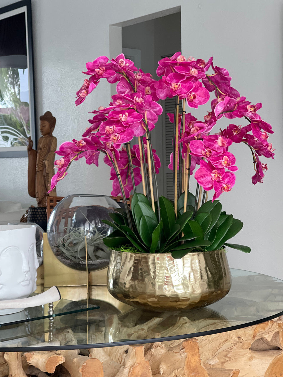 Arreglo de Orquídea Phalaenopsis Rosa en Maceta Dorada