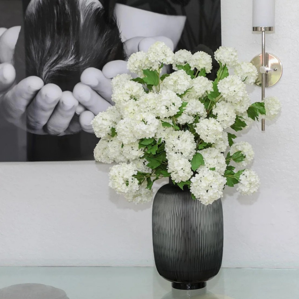 Jarrón Maximal con Hortensias Verde Bola de Nieve