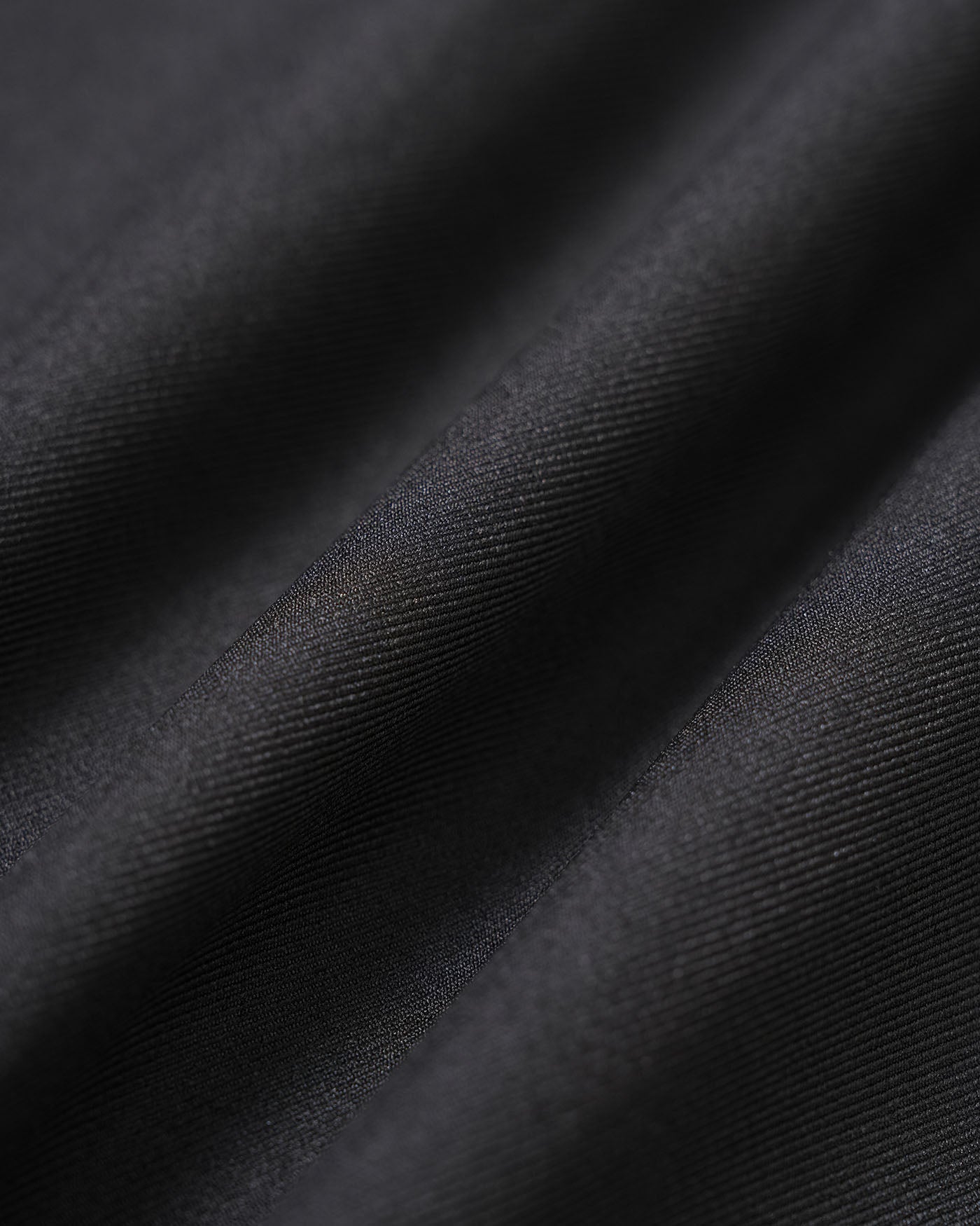 Vestido Midi Negro A-Line con Cinturón