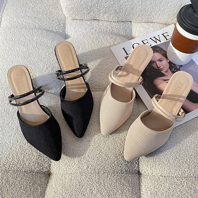 Zapatos altos con cinturones