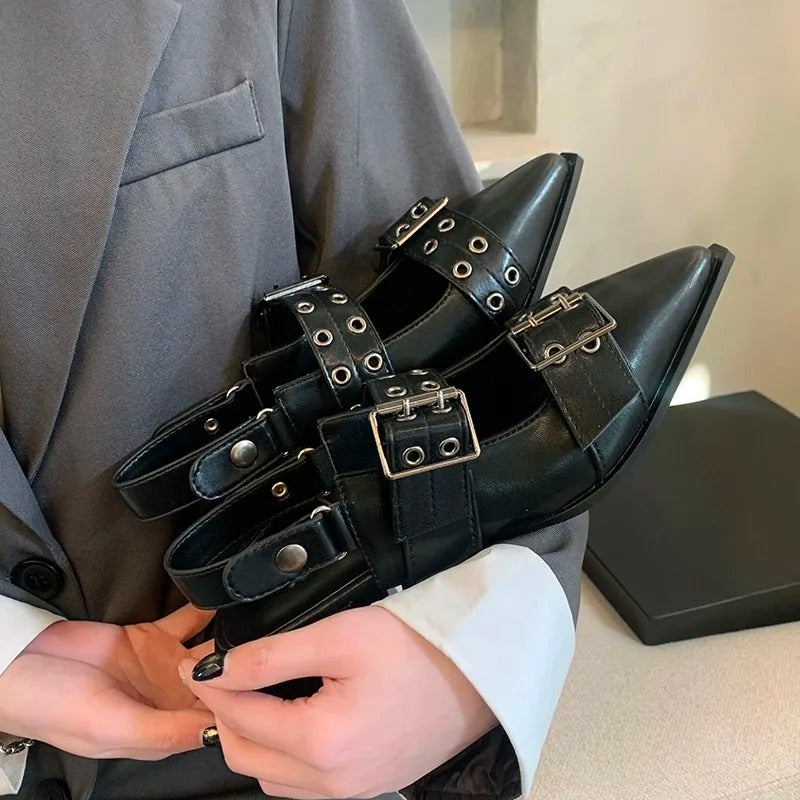 Poliana | Eleganckie sandały z koronki