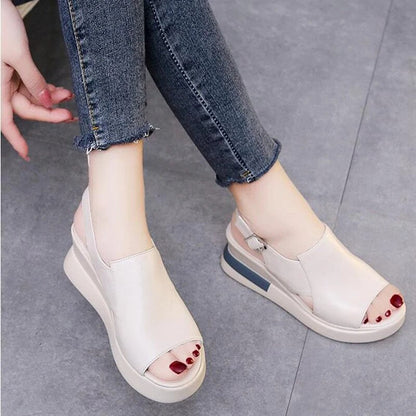 Porfiria | Wygodne sandały na platformie