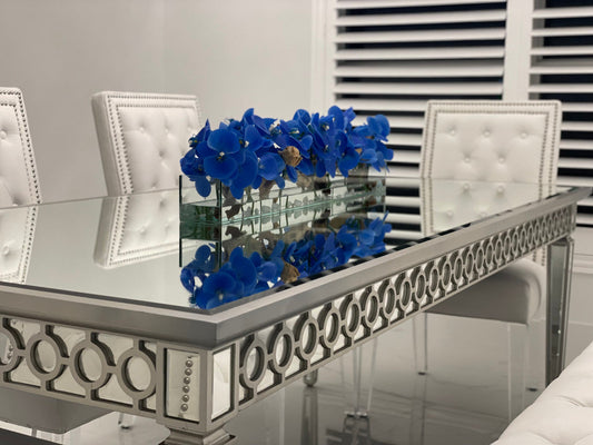 Arreglo de Orquídeas Phalaenopsis Azules en Maceta de Vidrio Casa Moderna