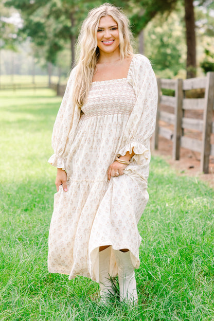 Maravilloso Vestido de Flores Silvestres, Crema