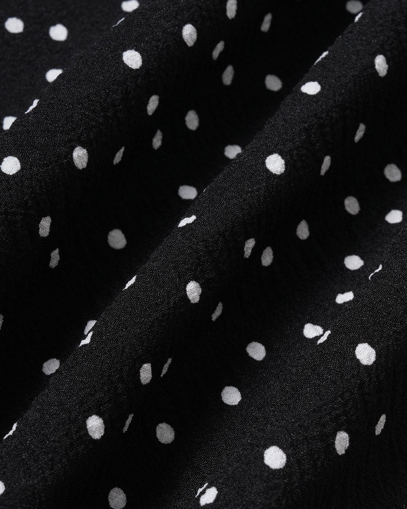 Falda Midi Arrugada con Lunares Negros