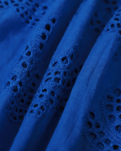 El Vestido Midi de Tirantes con Bordado en Escote Corazón