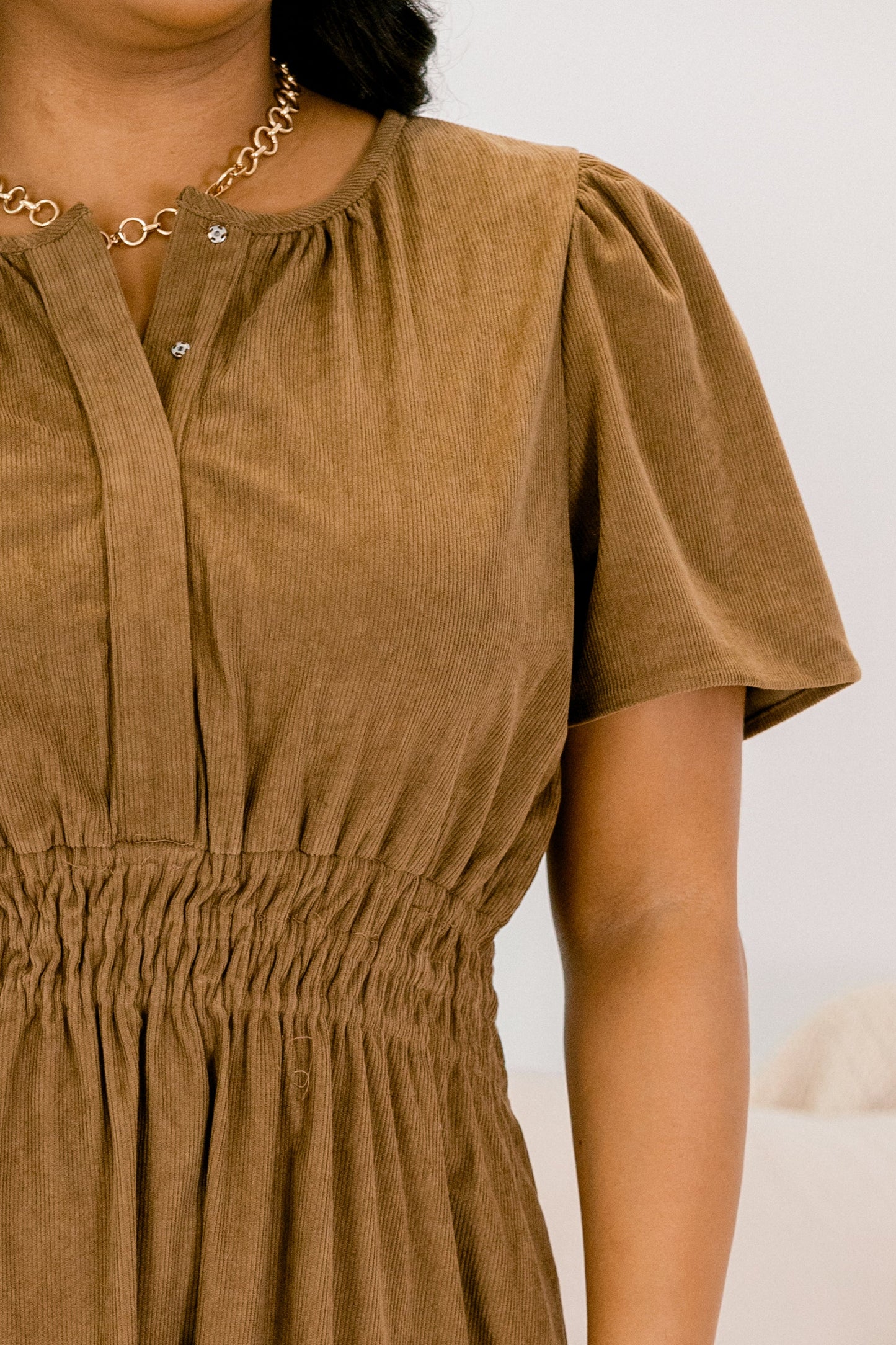 Vestido Perdido en el Tiempo, Camel