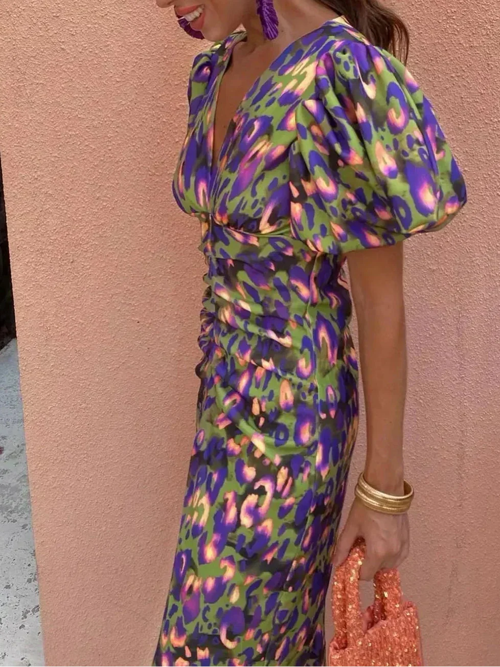 Noor™ - Vestido midi con mangas abullonadas
