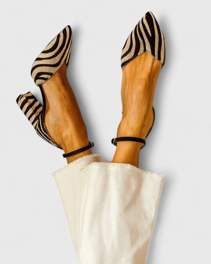 Bravelynn | Tacones de Cebra Chic
