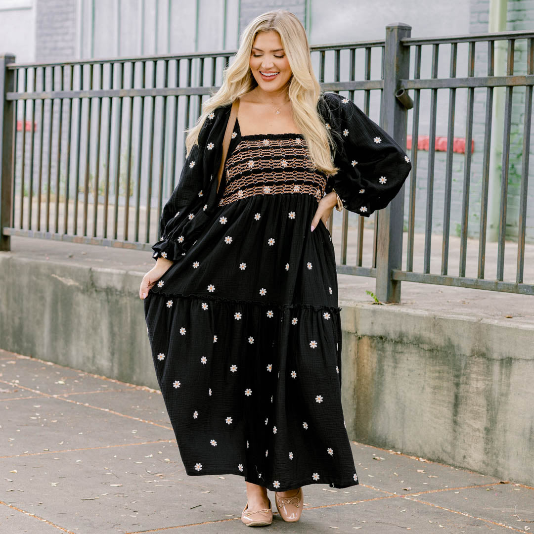 Vestido Maravilla de Flores Silvestres, Negro