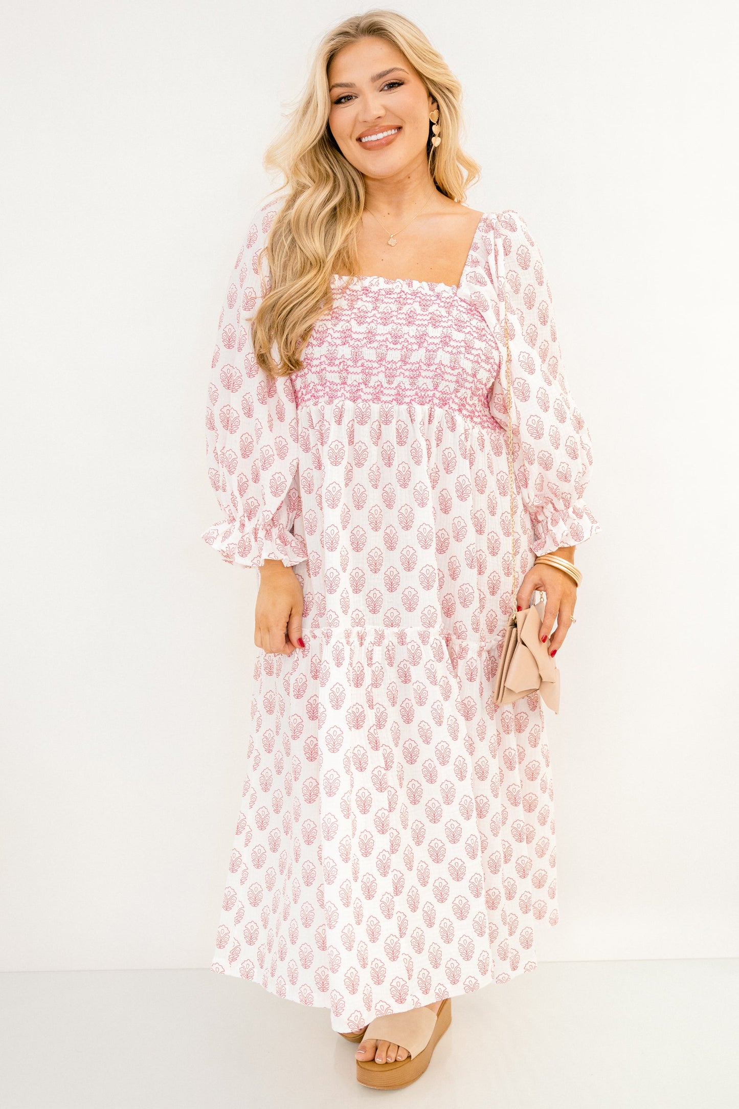 Vestido Maravilloso de Flores Silvestres, Rosa Crema