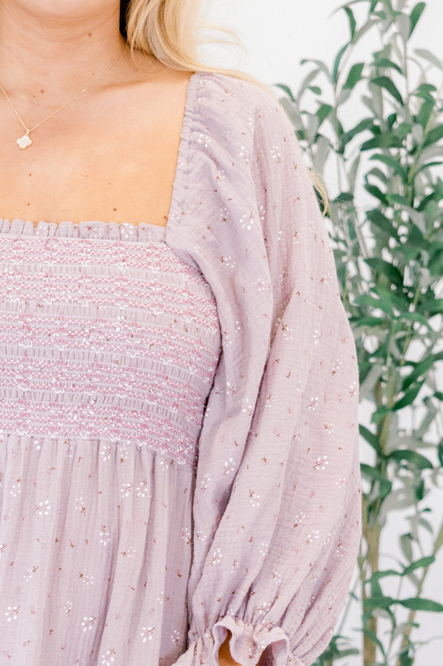 Vestido Maravilloso de Flores Silvestres, Lila