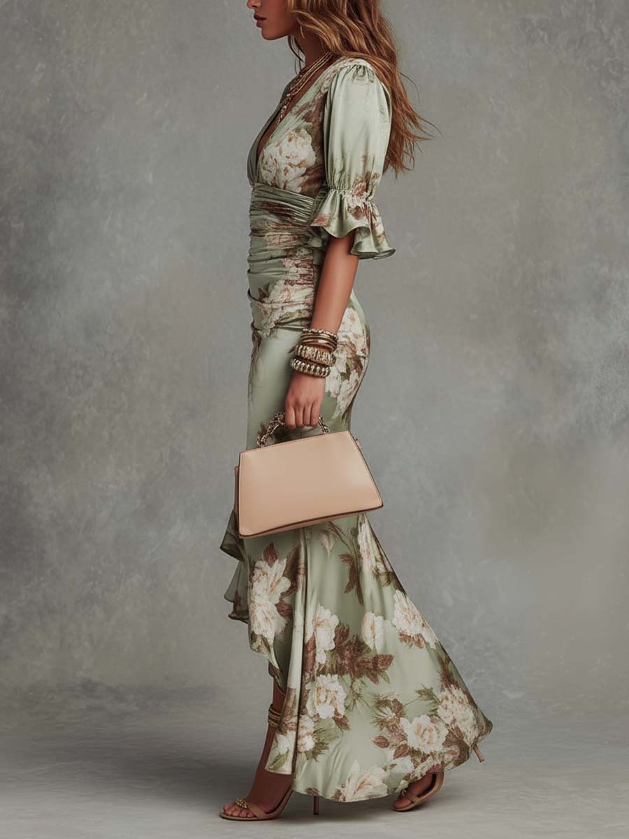 Aveline | Vestido Floral Con Fruncidos y Abertura