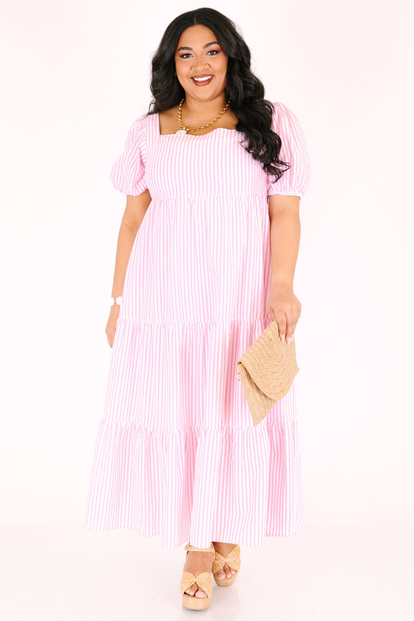Un Vestido con Brisa en el Océano, Raya Rosa