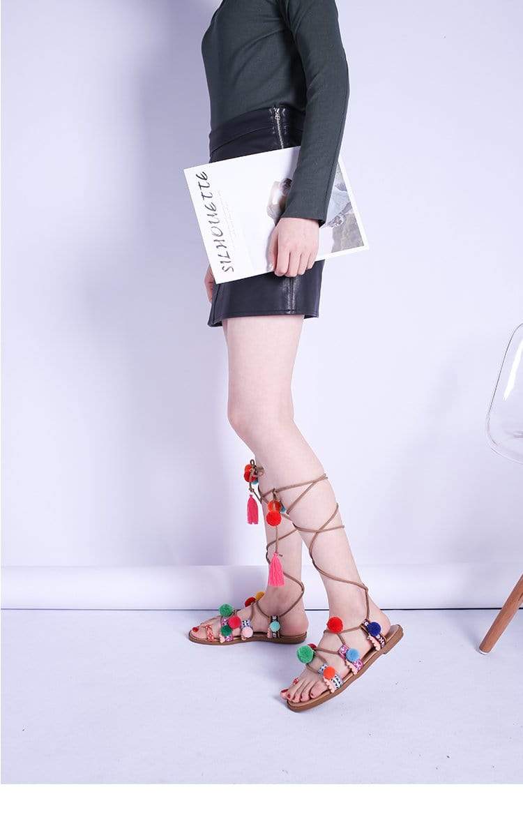 Eva | Sandały boho z kolorowymi pomponami