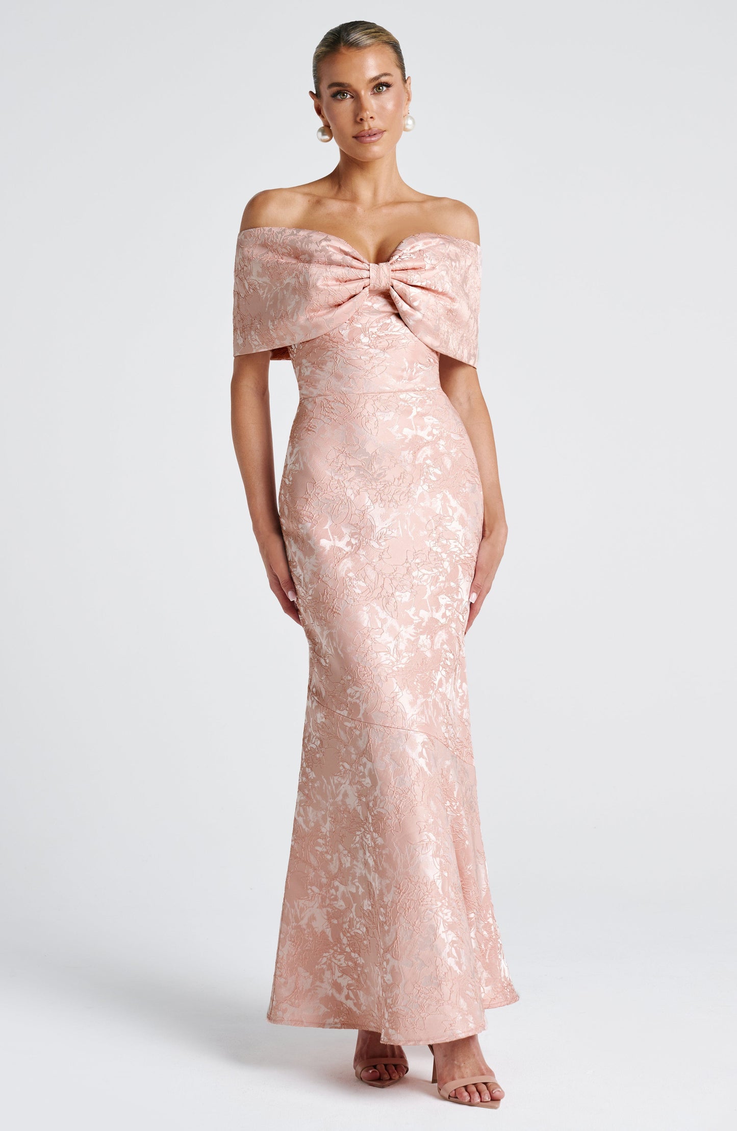 Długi sukienka Emberly - Brzoskwinia delikatna