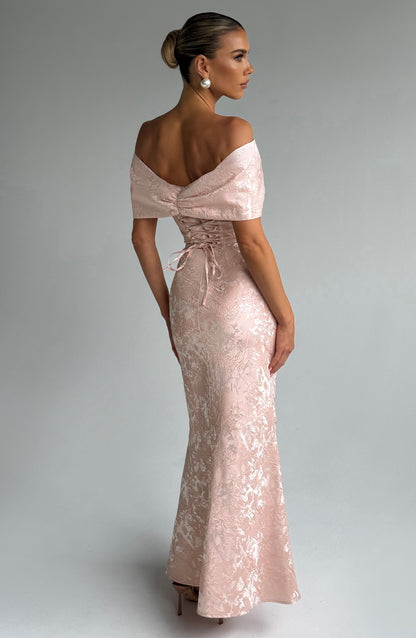 Długi sukienka Emberly - Brzoskwinia delikatna