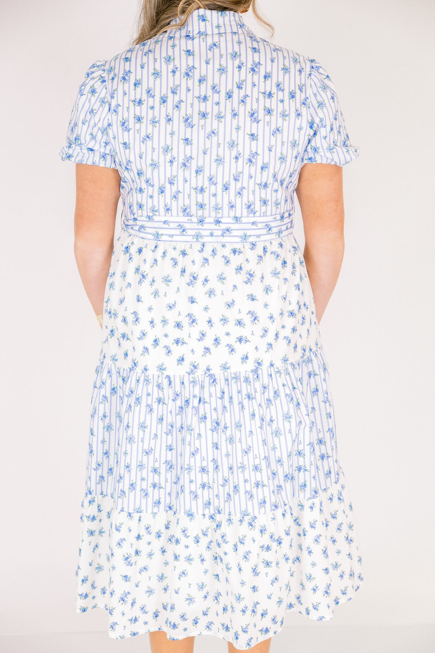 Vestido de Grandes Esperanzas, Mezcla Floral Azul