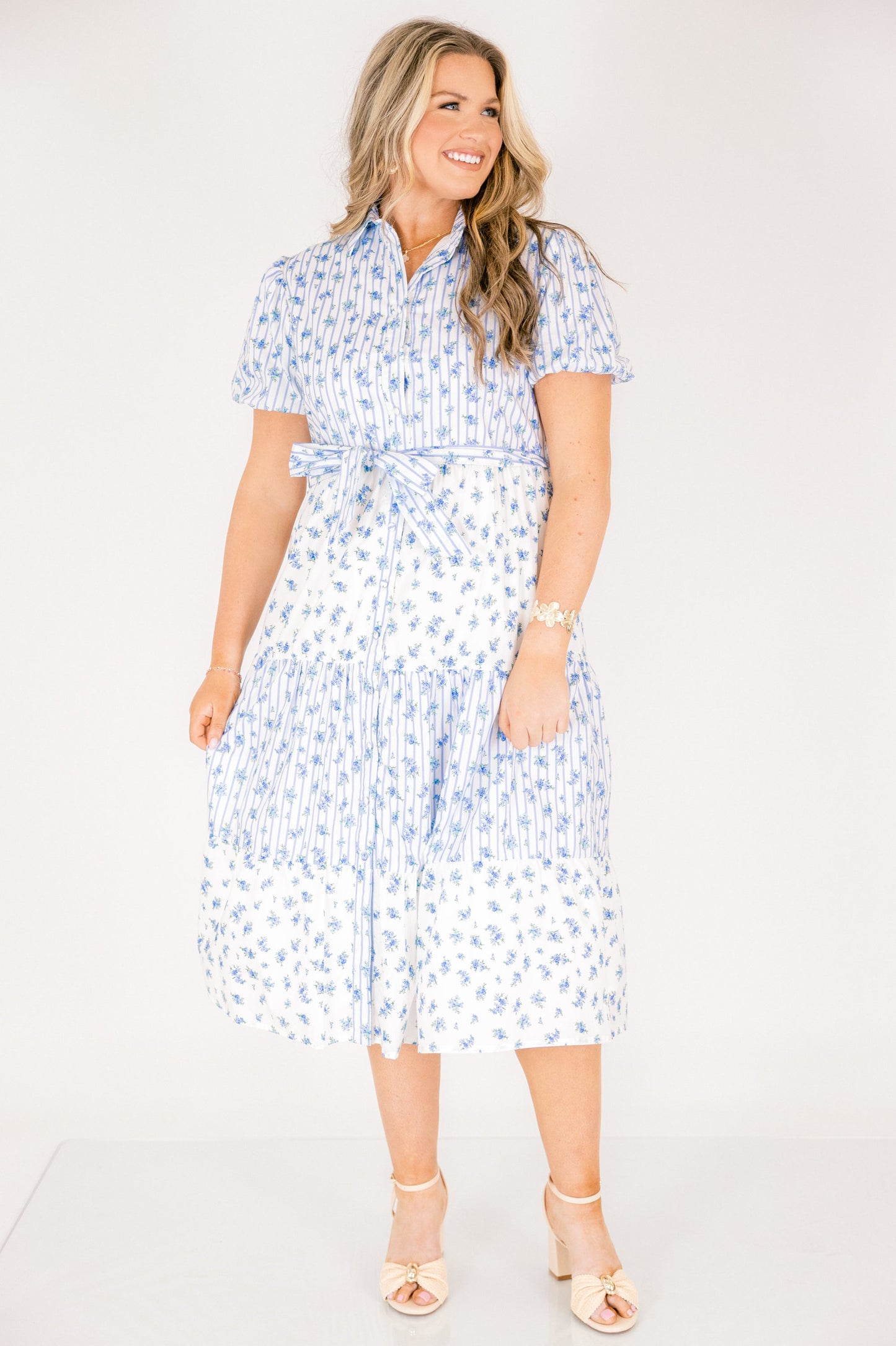 Vestido de Grandes Esperanzas, Mezcla Floral Azul