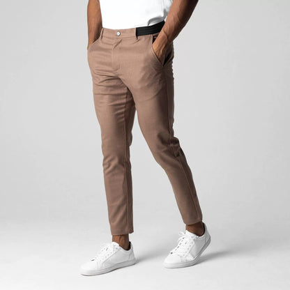 Pantalón chino deportivo de tejido elástico en 4 direcciones