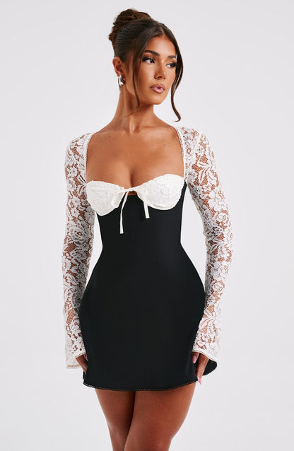 Minispinka Jacinta - Czarna/Biała