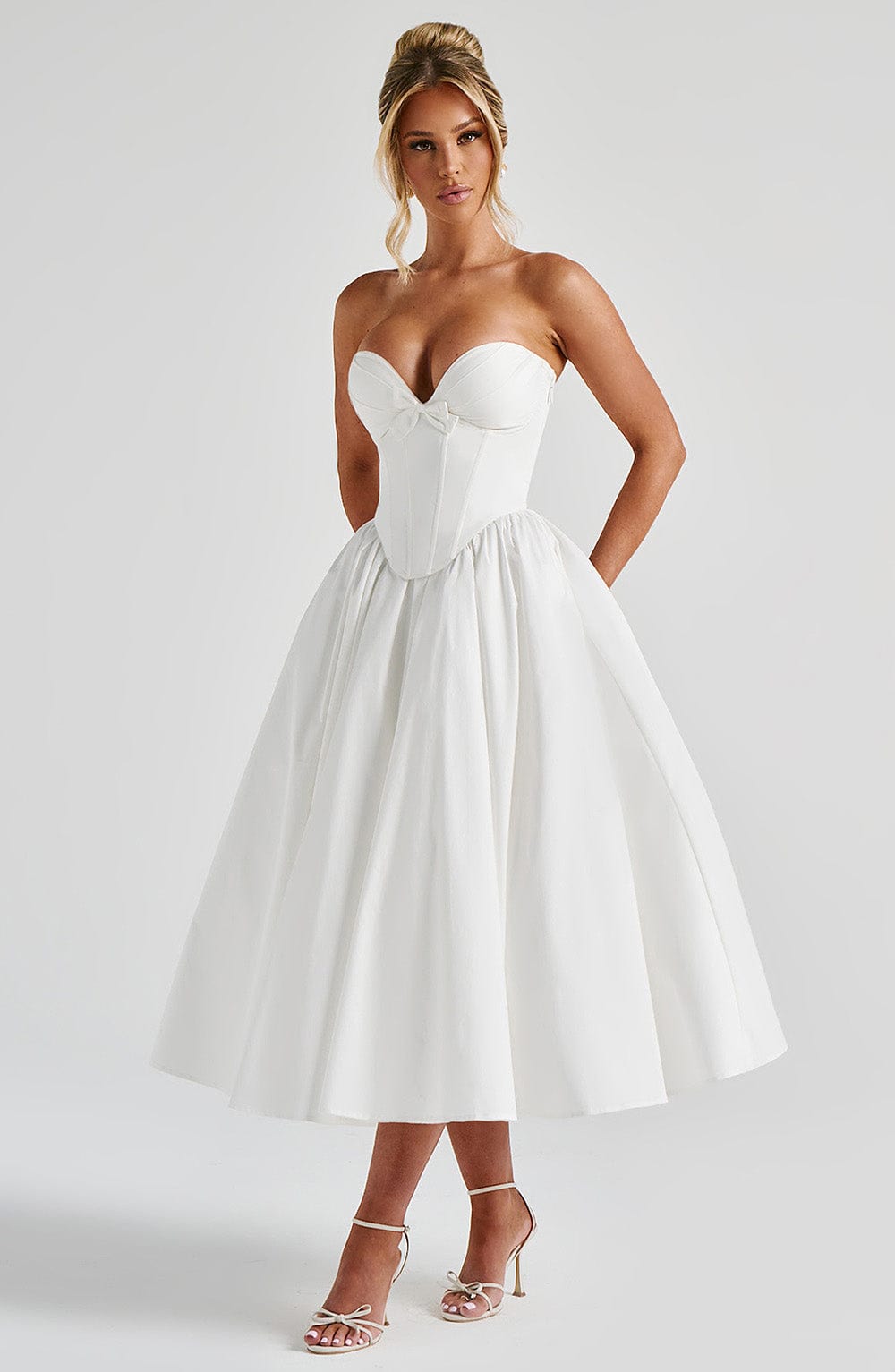 Sukienka Midi Prim - Kość słoniowa