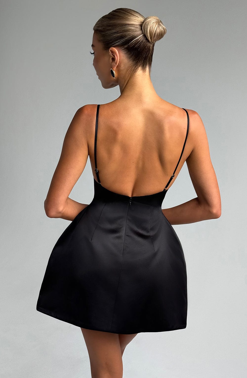 Mała czarna sukienka Tate