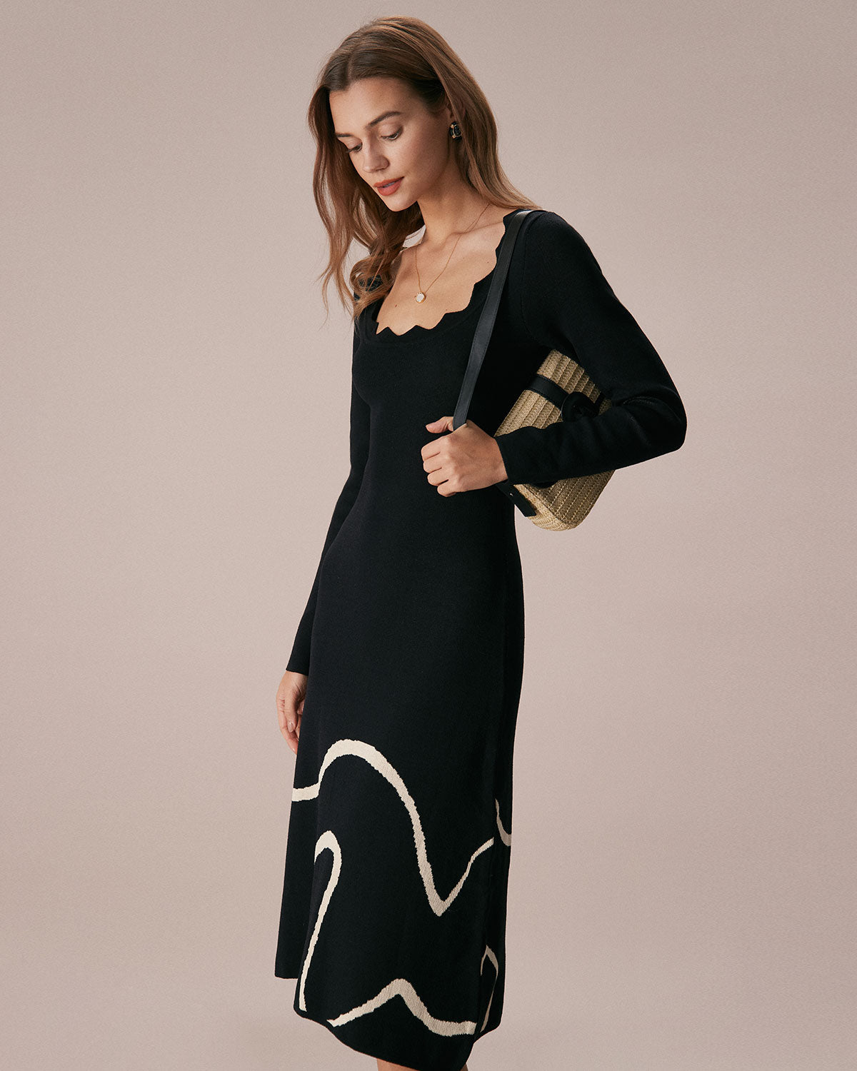 El Vestido Midi de Suéter con Olas Negras