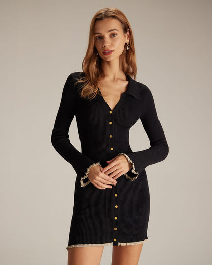 El Vestido Mini de Punto Negro con Contraste en el Escote